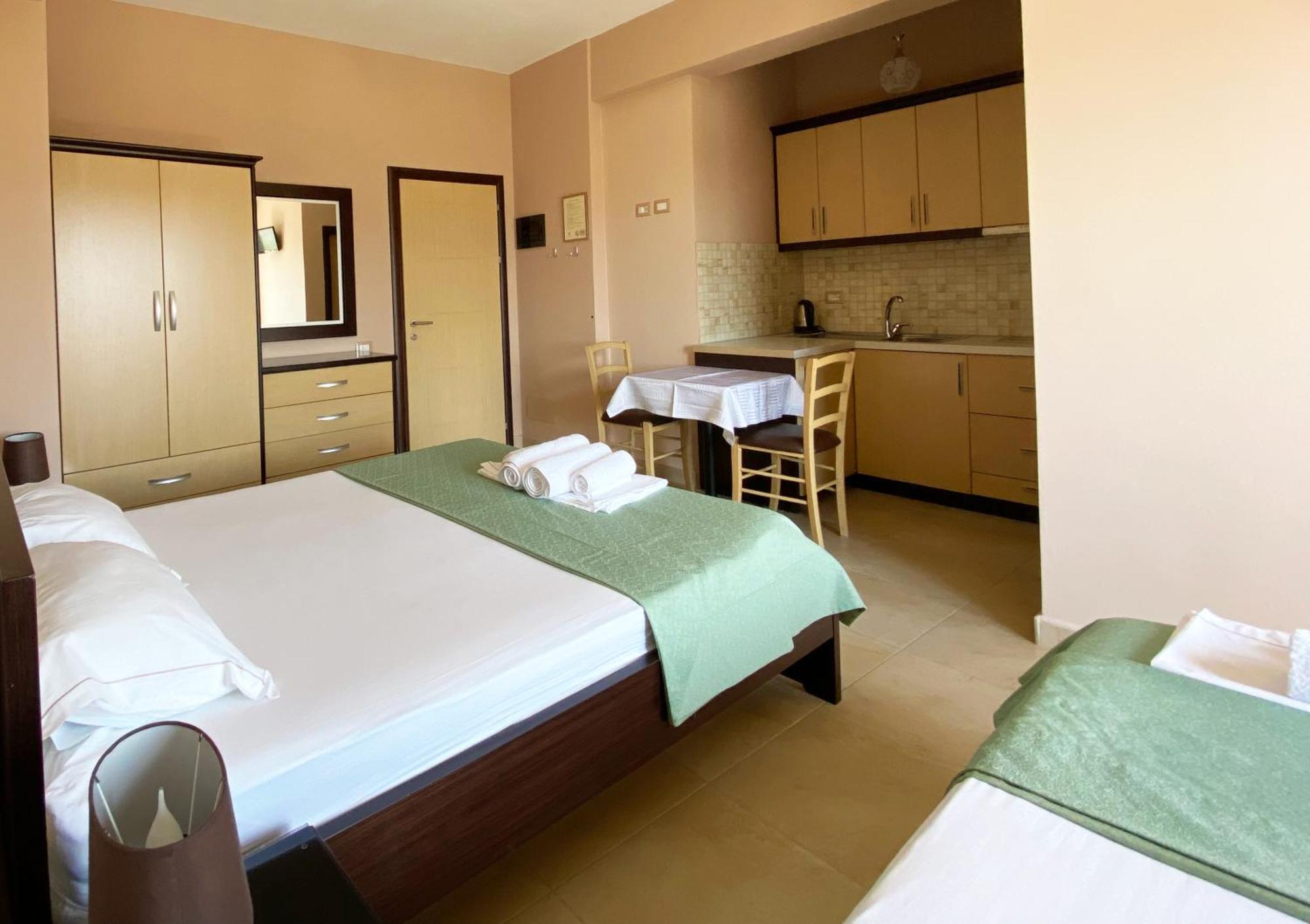Aparthotel Paja Ksamil Exterior photo